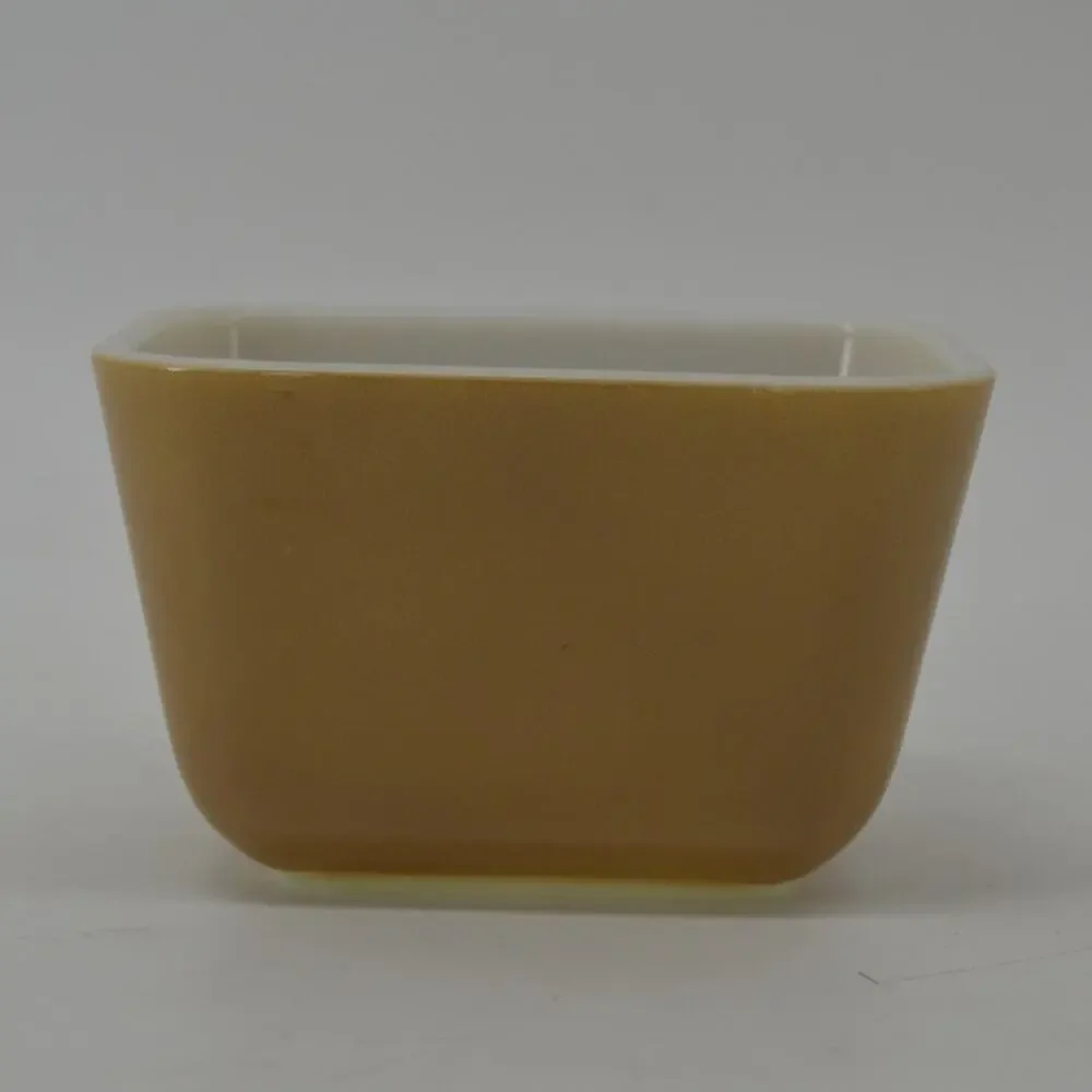 Vintage PYREX Refrigerator Dish 501 B Fridgie Sandlewood